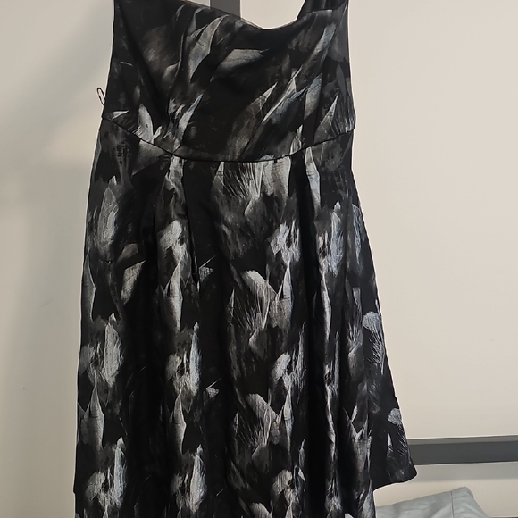 White House Black Market Elegant Black and Gray Strapless Dress - Picture 3 of 3